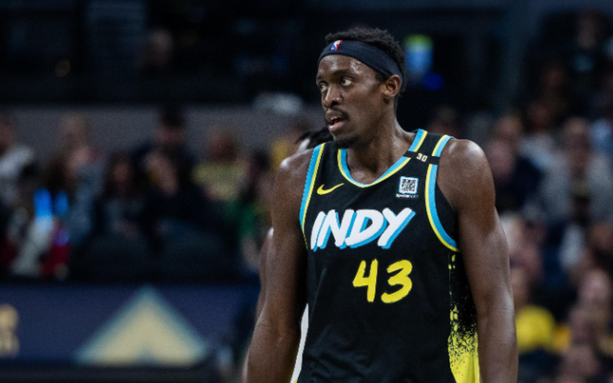  球迷和媒体对湖人篮网交易的看法 