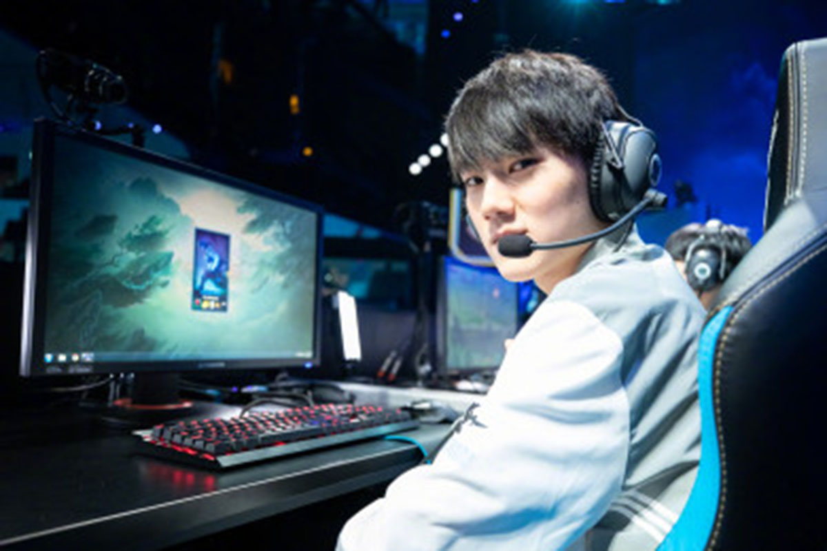 蒂姆关键节点精彩发挥，IG带队取胜！(竞技场上的战姬免费观看)