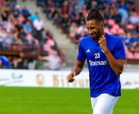 足球赛场焦点！德国队对阵西班牙队，连胜纪录继续刷新，球队势不可挡